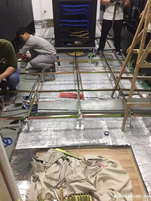 陶瓷面华体汇体育官网入口appAPP下载施工中的图片 陶瓷面华体汇体育官网入口appAPP下载施工中的图片